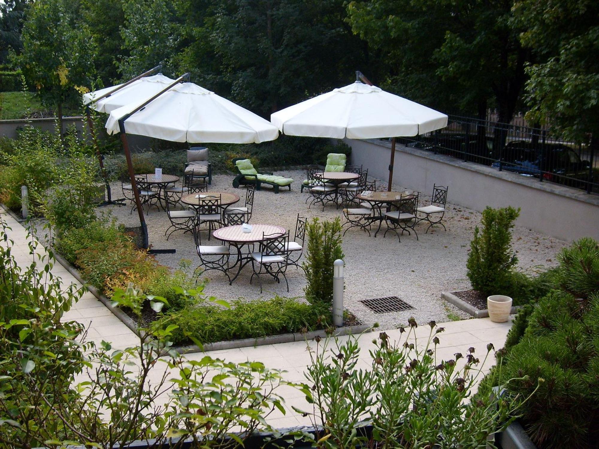 Hotel Cerise - Les Sources Luxeuil-Les-Bains Luxeuil-les-Bains Exterior foto