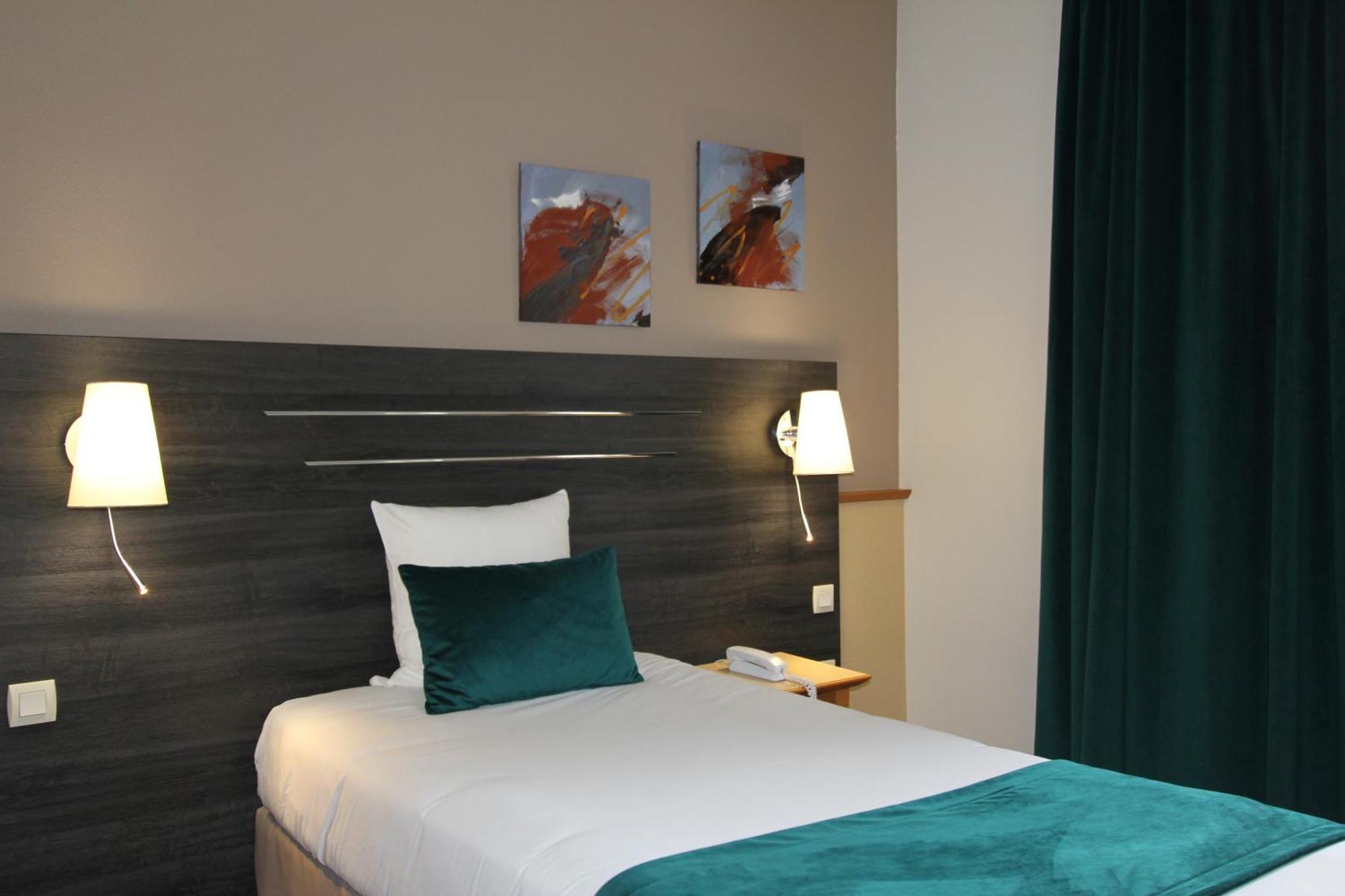 Hotel Cerise - Les Sources Luxeuil-Les-Bains Luxeuil-les-Bains Exterior foto